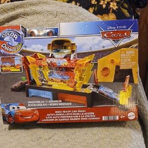 Disney Cars Race Ready Car Wash NIB